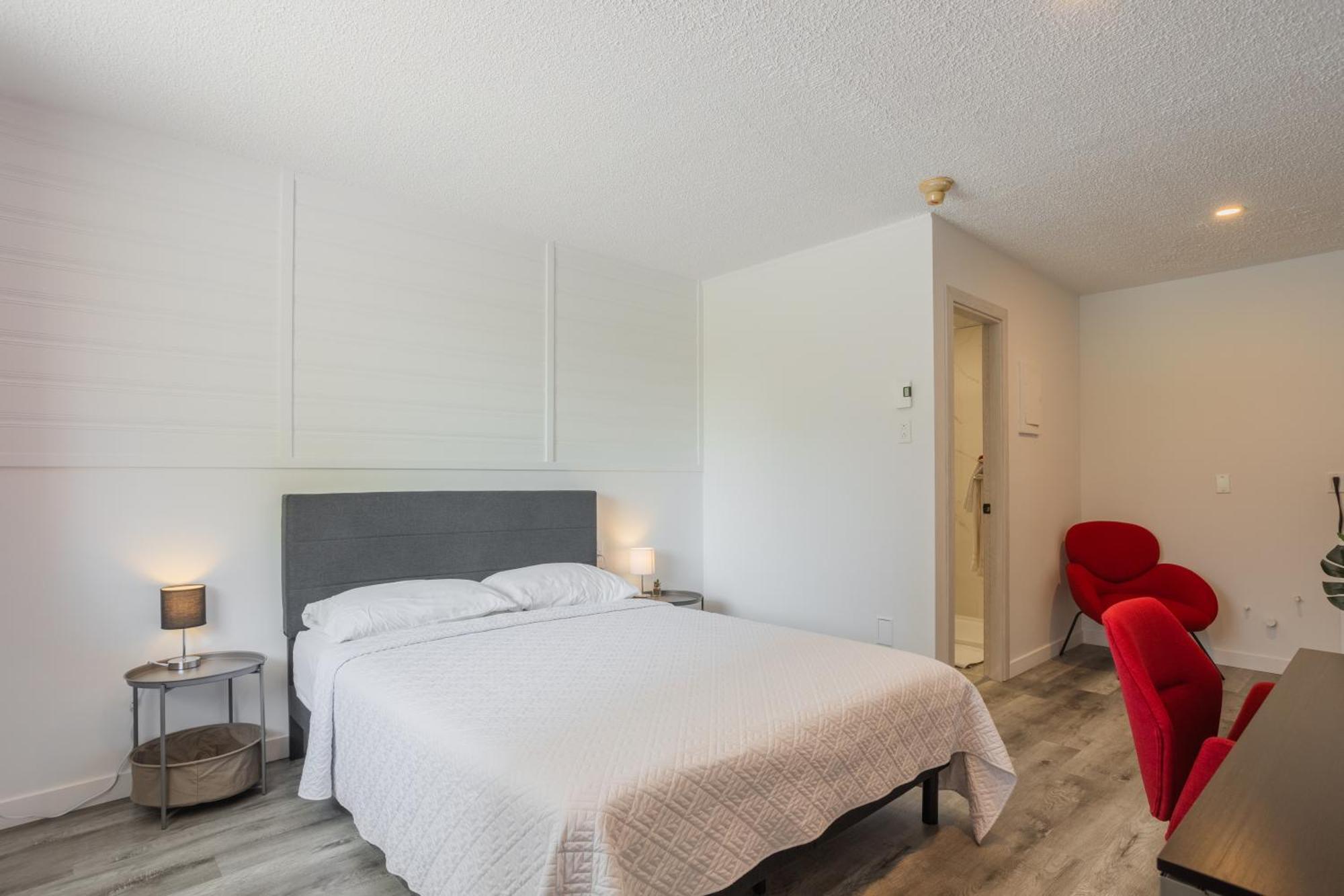Motel Champlain Brossard Exterior photo