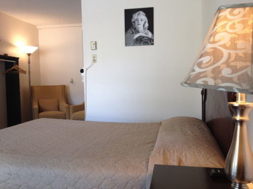 Motel Champlain Brossard Exterior photo